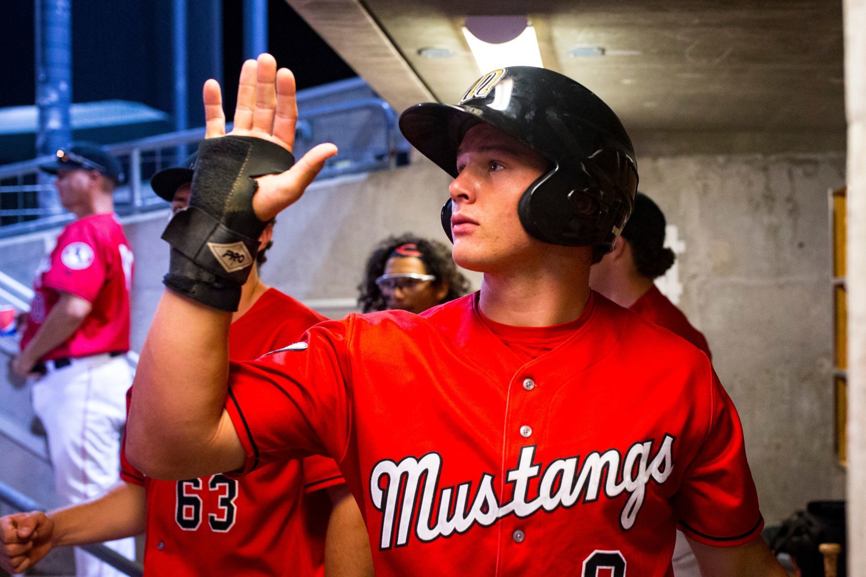 Mustangs vs. Osprey